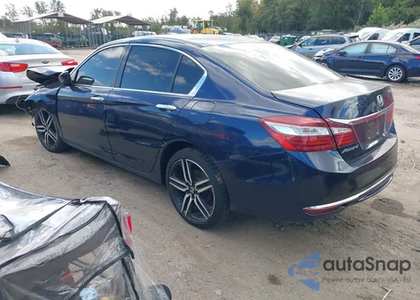 2017 Honda Accord Lx z USA, uszkodzony, nr VIN 1HGCR2F4XHA157051